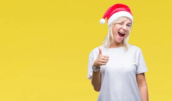 Молодая Красивая Блондинка Рождественской Шляпе Изолированном Фоне Делает Счастливый Жест — стоковое фото