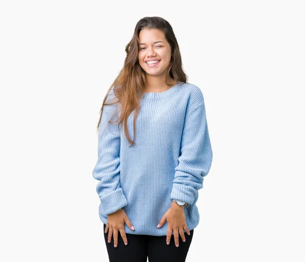 Młoda Piękna Kobieta Brunetka Swetrze Niebieski Zima Białym Tle Mrugając — Zdjęcie stockowe