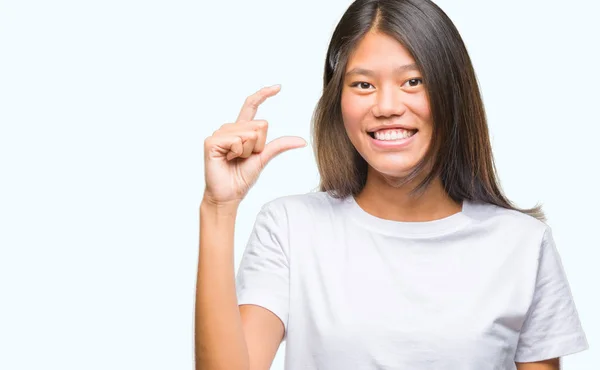 Giovane Donna Asiatica Sfondo Isolato Sorridente Fiducioso Gesticolando Con Mano — Foto Stock