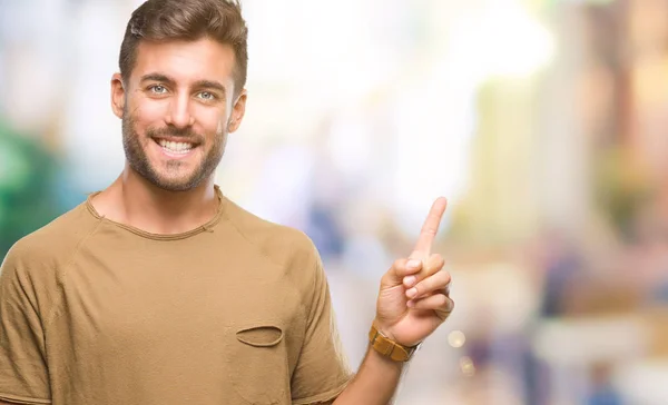 Jonge Knappe Man Geïsoleerde Achtergrond Met Een Grote Glimlach Het — Stockfoto