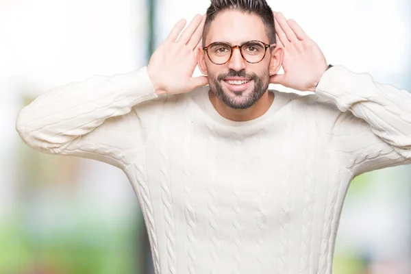 Jeune Bel Homme Portant Des Lunettes Sur Fond Isolé Essayant — Photo