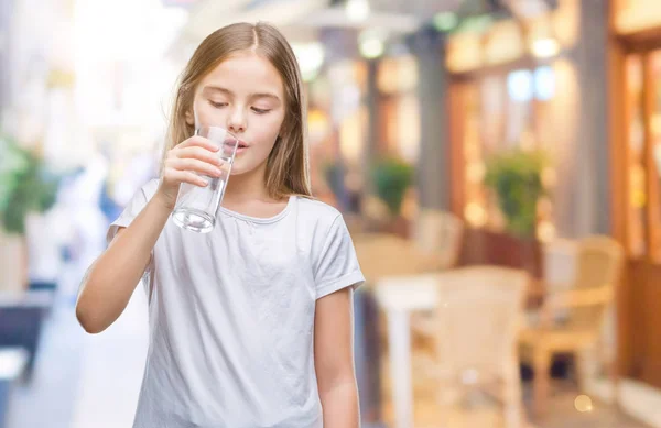 Joven Hermosa Chica Bebiendo Vaso Agua Sobre Fondo Aislado Con —  Fotos de Stock