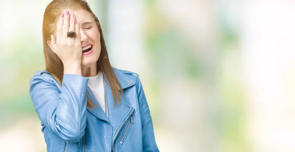 Mulher Madura Meia Idade Bonita Vestindo Jaqueta Couro Moda Sobre — Fotografia de Stock