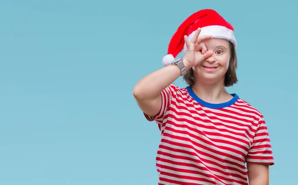 Mulher Adulta Jovem Com Síndrome Usando Chapéu Natal Sobre Fundo — Fotografia de Stock