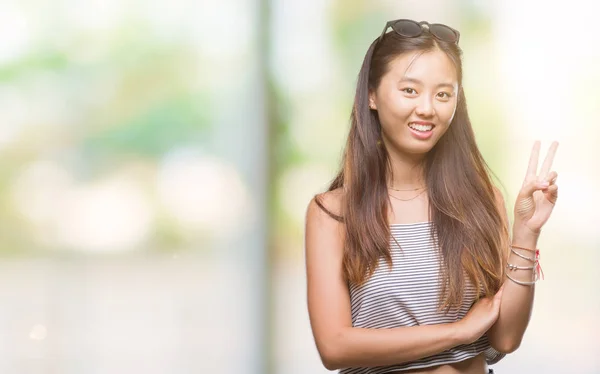 Young Asian Woman Wearing Sunglasses Isolated Background Smiling Happy Face — Stock Photo, Image