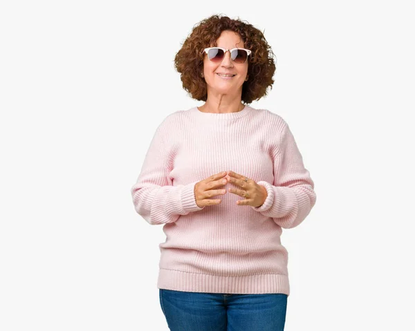 Hermosa Mujer Mediana Edad Ager Vistiendo Suéter Rosa Gafas Sol —  Fotos de Stock