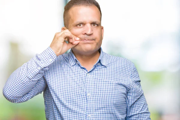 Homem Negócios Árabe Meia Idade Sobre Boca Fundo Isolado Lábios — Fotografia de Stock