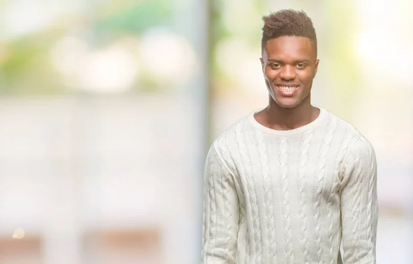 Jeune Homme Afro Américain Sur Fond Isolé Avec Sourire Heureux — Photo