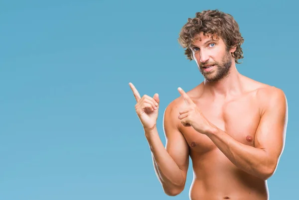 Bonito Homem Modelo Hispânico Sexy Sem Camisa Sobre Fundo Isolado — Fotografia de Stock