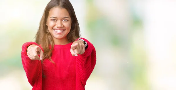 Giovane Bella Donna Bruna Che Indossa Maglione Invernale Rosso Sfondo — Foto Stock