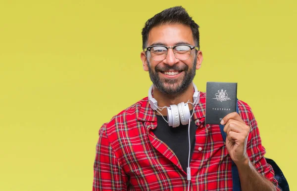 Pro Dospělé Hispánský Studentů Muž Který Držel Pas Austrálie Izolované — Stock fotografie