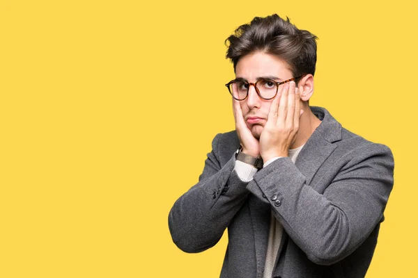 Junger Geschäftsmann Mit Brille Über Isoliertem Hintergrund Müde Hände Die — Stockfoto