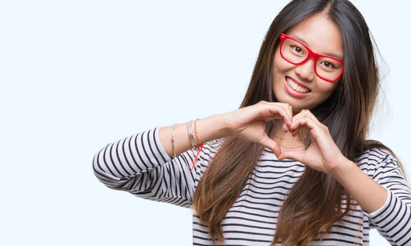 Junge Asiatische Frau Mit Brille Über Isoliertem Hintergrund Die Verliebt — Stockfoto