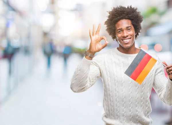 Almanya Afro Amerikalı Adam Bayrağı Parmak Mükemmel Sembolü Ile Işareti — Stok fotoğraf