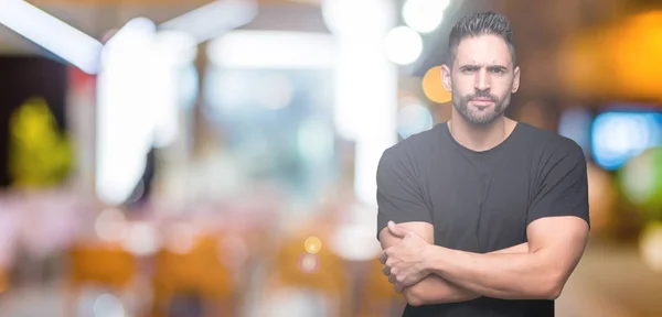 Joven Hombre Guapo Sobre Fondo Aislado Escéptico Nervioso Desaprobando Expresión —  Fotos de Stock