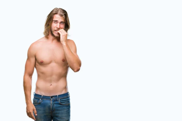 Jonge Knappe Shirtless Man Met Lang Haar Sexy Lichaam Tonen — Stockfoto