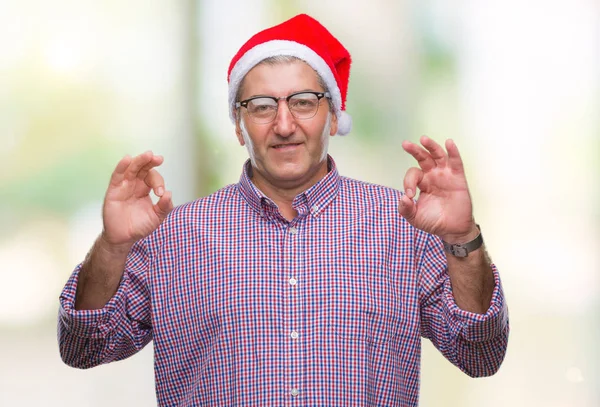 Hombre Mayor Guapo Con Sombrero Navidad Sobre Fondo Aislado Relajarse — Foto de Stock