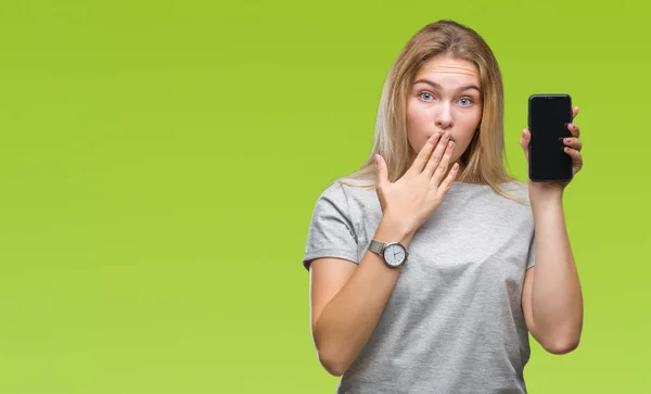 Jonge Kaukasische Vrouw Tonen Scherm Van Smartphone Geïsoleerde Achtergrond Dekking — Stockfoto