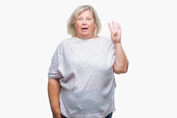 Senior Size Kaukasische Frau Über Isoliertem Hintergrund Zeigt Und Zeigt — Stockfoto