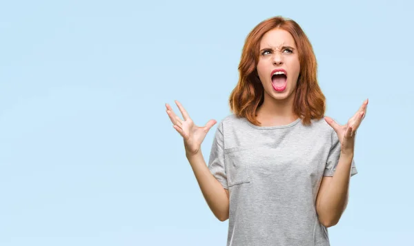 Joven Mujer Hermosa Sobre Fondo Aislado Loco Loco Gritando Gritando — Foto de Stock