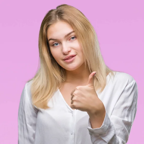 Giovane Donna Caucasica Sfondo Isolato Facendo Felice Pollice Alto Gesto — Foto Stock