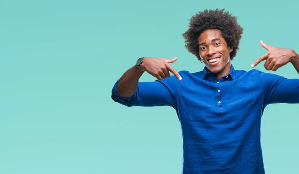 Afro American Man Isolated Background Looking Confident Smile Face Pointing — Stock Photo, Image