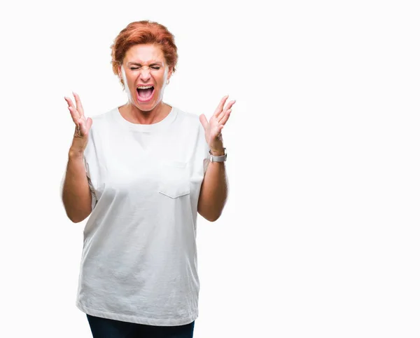 Atractiva Mujer Pelirroja Caucásica Mayor Sobre Fondo Aislado Celebrando Loco — Foto de Stock