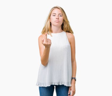 İzole arka plan gösteren orta parmak, kaba ve kaba siktir git ifade güzel genç zarif kadın