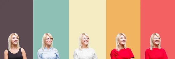 Колаж Красивої Блондинки Над Вінтажним Ізольованим Тлом Дивиться Сторону Посмішкою — стокове фото