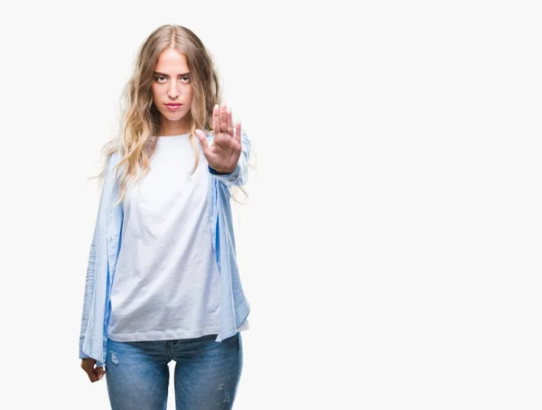 Vacker Ung Blond Kvinna Över Isolerade Bakgrund Gör Sluta Sjunga — Stockfoto