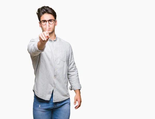Mladý Pohledný Muž Nosí Brýle Nad Izolované Pozadí Ukázání Prstem — Stock fotografie