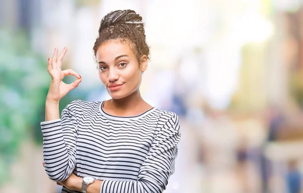 Young Gevlochten Hair Afrikaans Amerikaans Meisje Dragen Trui Geïsoleerde Achtergrond — Stockfoto