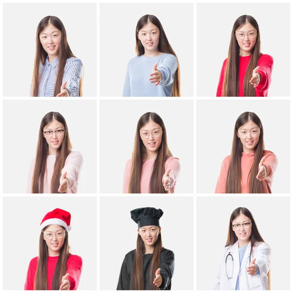 年轻医生拼贴 厨师亚洲妇女孤立背景微笑友好提供握手作为问候和欢迎 成功的业务 — 图库照片
