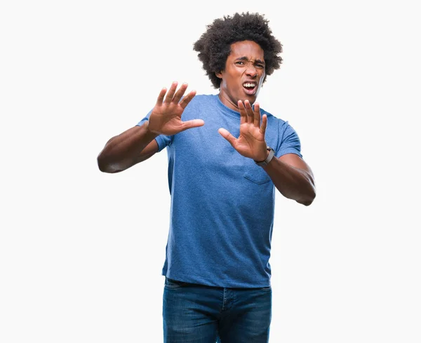 Afro Amerikaanse Man Geïsoleerde Achtergrond Bang Doodsbang Met Angst Expressie — Stockfoto