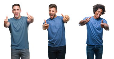 Kolaj İspanyol ve onaylama izole arka plan üzerinde Afrika kökenli Amerikalı erkekler grup gülümseyen ve başarı için mutlu el ile olumlu hareketi yapıyor başparmak. Kamera, kazanan jest arıyorsunuz.