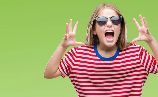 Mooi Meisje Zonnebril Dragen Geïsoleerd Achtergrond Gek Gek Schreeuwen Schreeuwen — Stockfoto