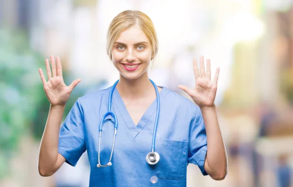 Junge Schöne Blonde Doktor Chirurg Krankenschwester Frau Über Isolierten Hintergrund — Stockfoto