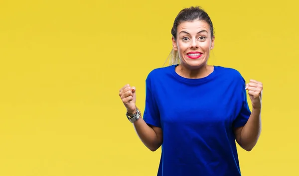 Mujer Hermosa Joven Que Lleva Una Camiseta Azul Casual Sobre — Foto de Stock