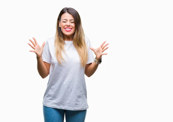 Jovem Bela Mulher Casual Camiseta Branca Sobre Fundo Isolado Celebrando — Fotografia de Stock