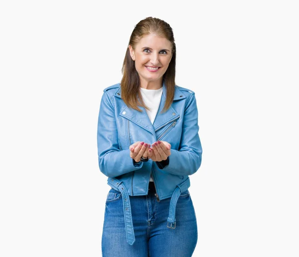 Schöne Reife Frau Mittleren Alters Modischer Lederjacke Über Isoliertem Hintergrund — Stockfoto