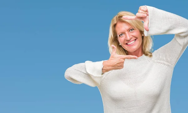 Blonde Frau Mittleren Alters Trägt Winterpullover Isolierten Hintergrund Lächelnd Macht — Stockfoto