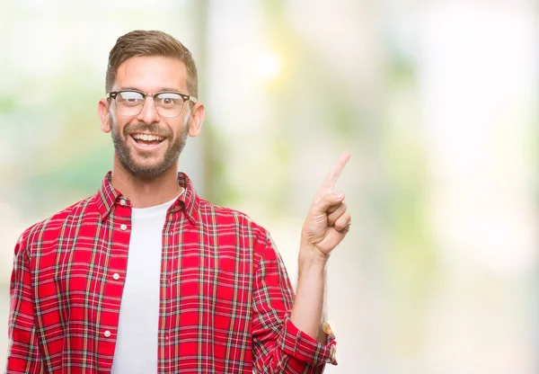 Jonge Knappe Man Geïsoleerde Achtergrond Met Een Grote Glimlach Het — Stockfoto