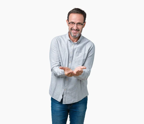 Guapo Mediana Edad Elegante Hombre Mayor Con Gafas Sobre Fondo — Foto de Stock