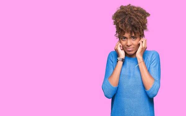 Mooie Jonge Afro Amerikaanse Vrouw Geïsoleerde Achtergrond Die Betrekking Hebben — Stockfoto