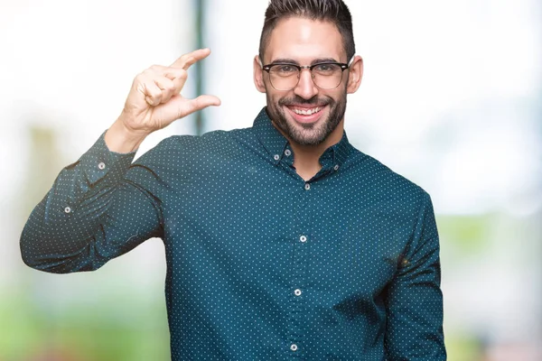 Joven Hombre Negocios Guapo Con Gafas Sobre Fondo Aislado Sonriente — Foto de Stock