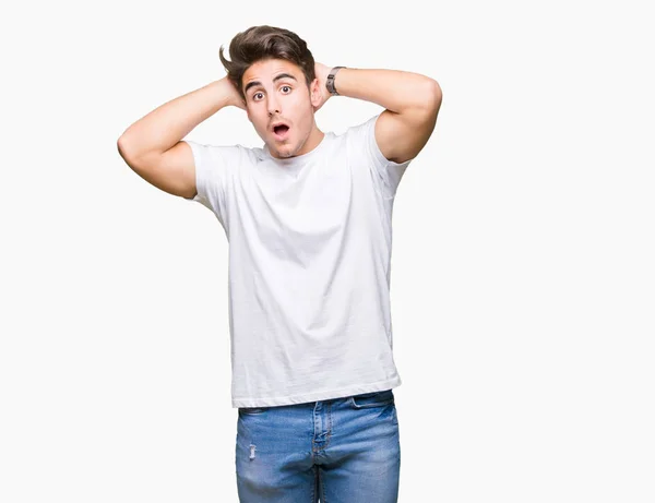 Joven Hombre Guapo Con Camiseta Blanca Sobre Fondo Aislado Loco — Foto de Stock