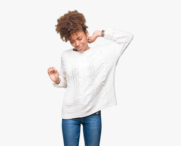 Mooie Jonge African American Vrouw Winter Trui Dragen Geïsoleerd Achtergrond — Stockfoto