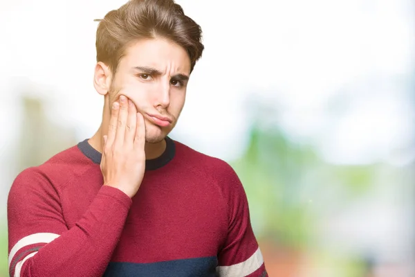 Jonge Knappe Man Geïsoleerde Achtergrond Mond Met Hand Met Pijnlijke — Stockfoto