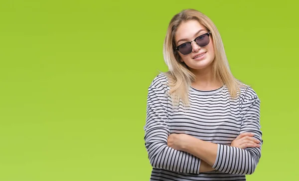 Mujer Caucásica Joven Con Gafas Sol Sobre Fondo Aislado Cara —  Fotos de Stock