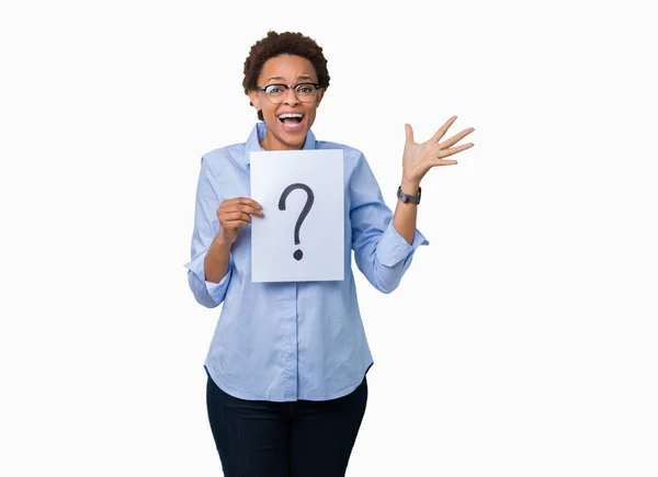 Young African American Woman Holding Paper Question Mark Isolated Background — Stock Photo, Image